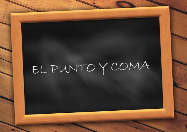 board-414005 640-punto-y-coma