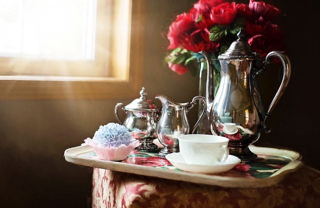 silver-tea-set-989820 640